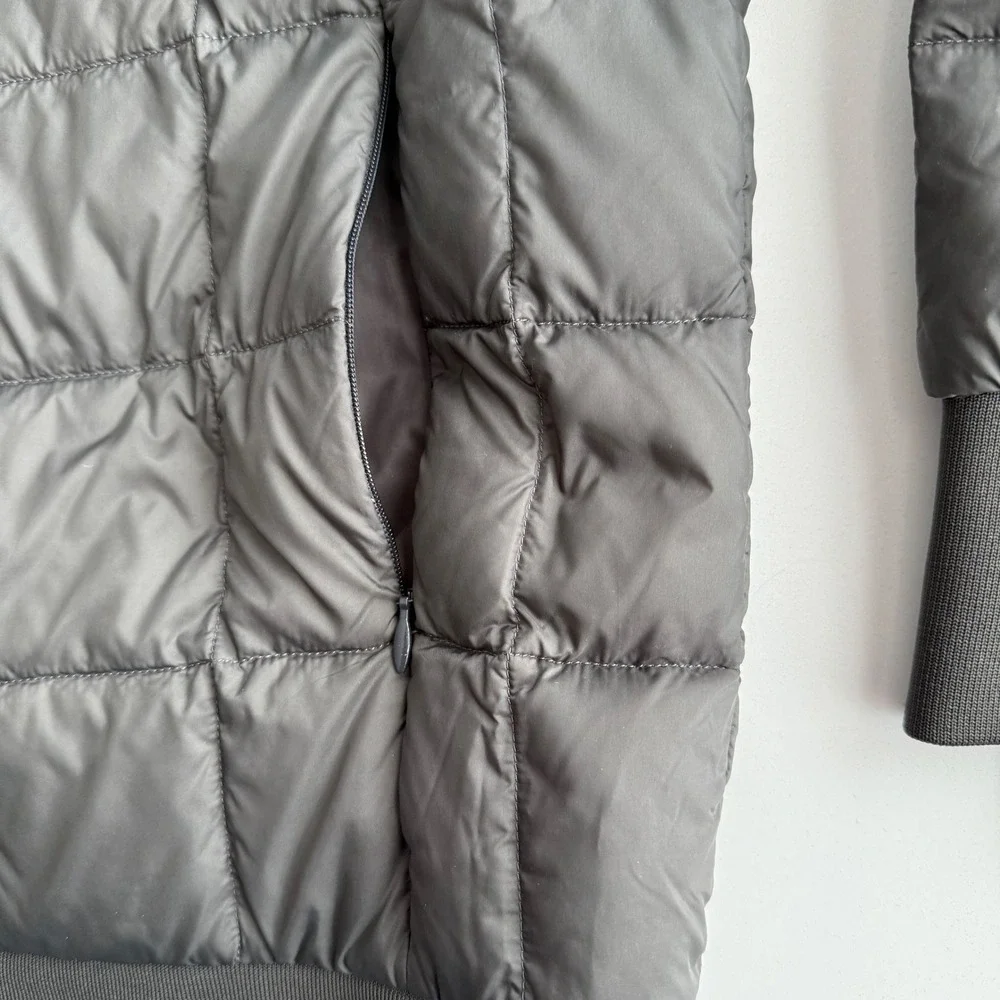Taion Mountain Wear Pullover Crew Quilted Puffer Inner Jacket Charcoal Gray US M